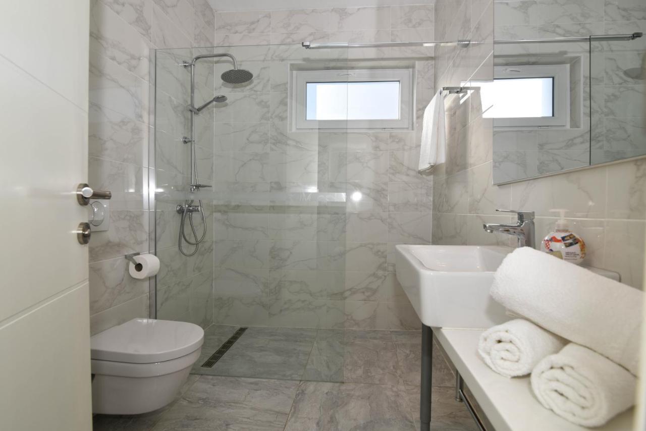 Apartment Deluxe Villa Carlotta Задар Екстериор снимка