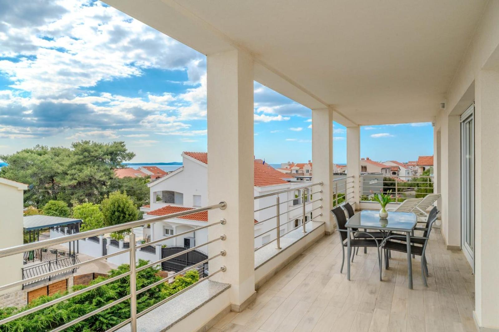 Apartment Deluxe Villa Carlotta Задар Екстериор снимка