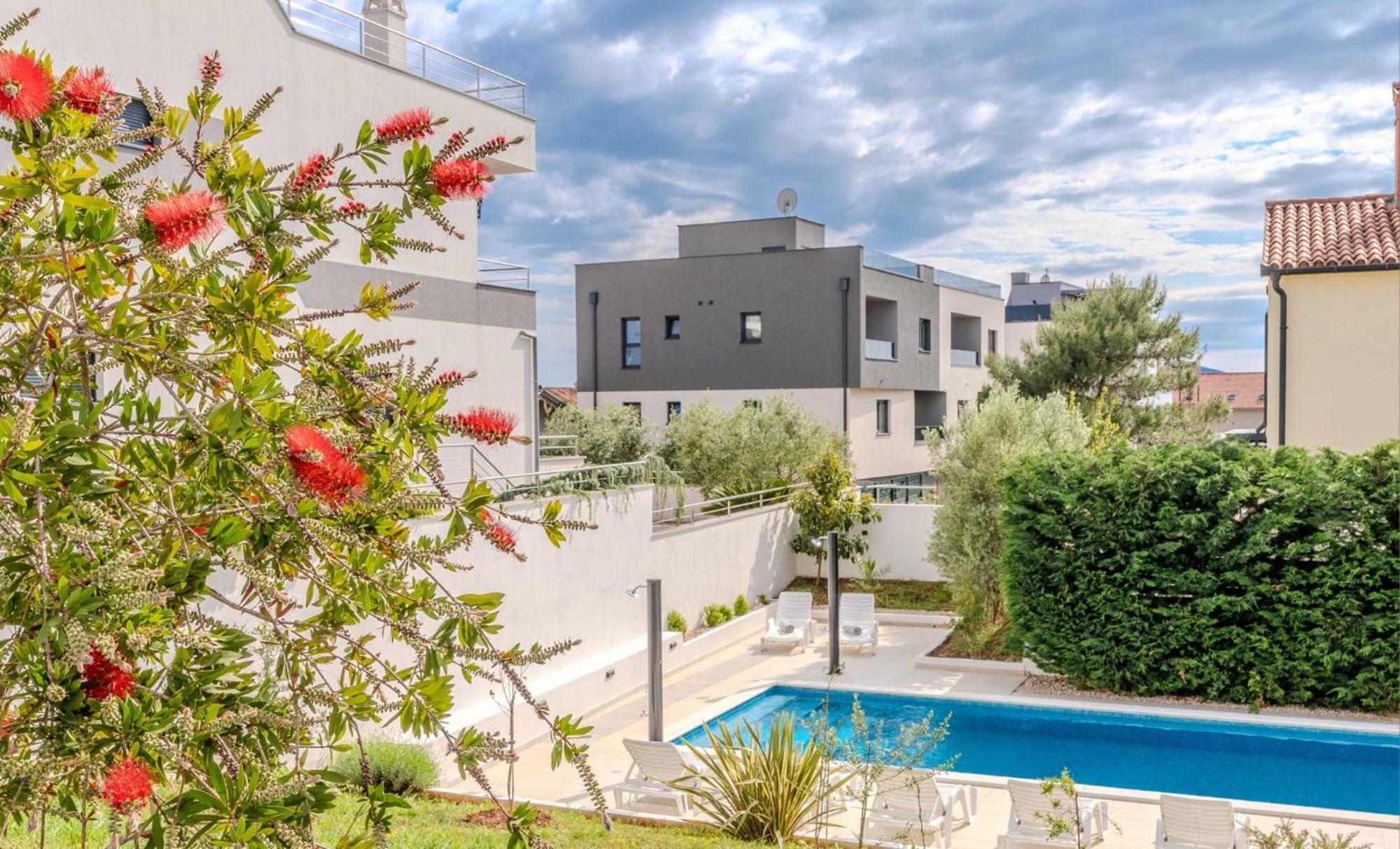Apartment Deluxe Villa Carlotta Задар Екстериор снимка