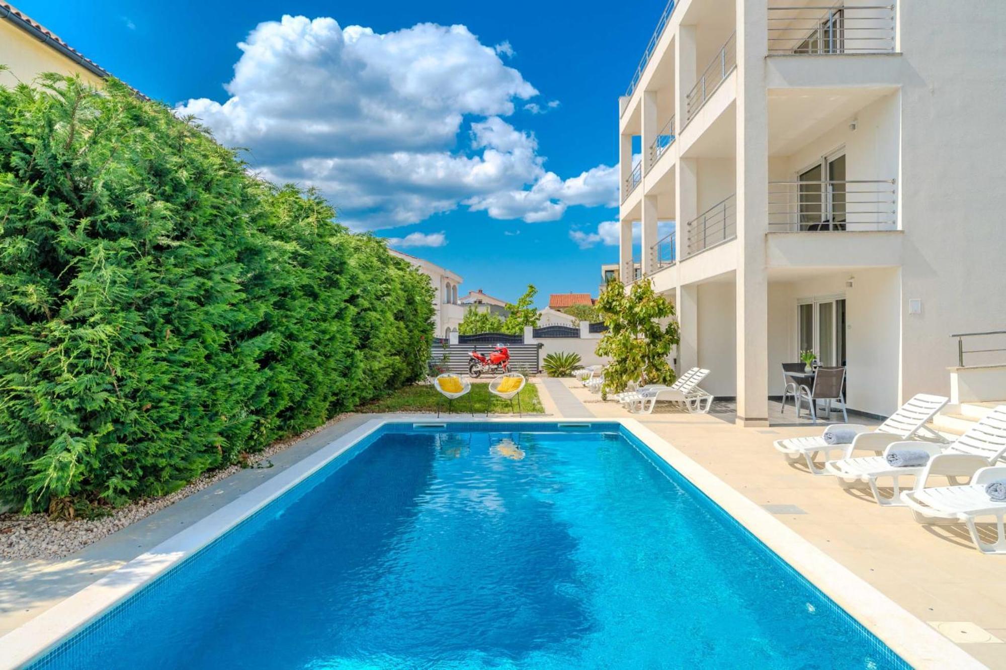 Apartment Deluxe Villa Carlotta Задар Екстериор снимка